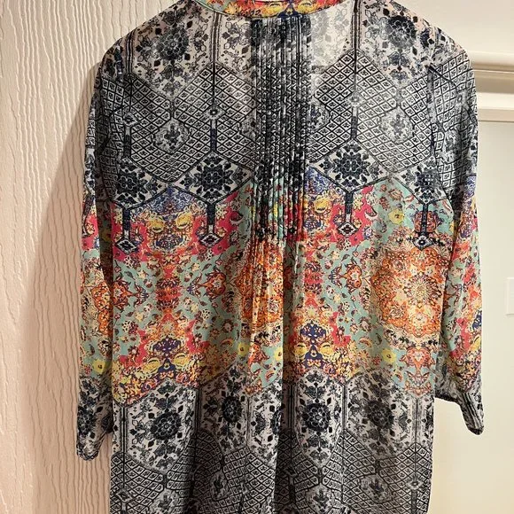 Summer Blouse - Picture 2 of 5